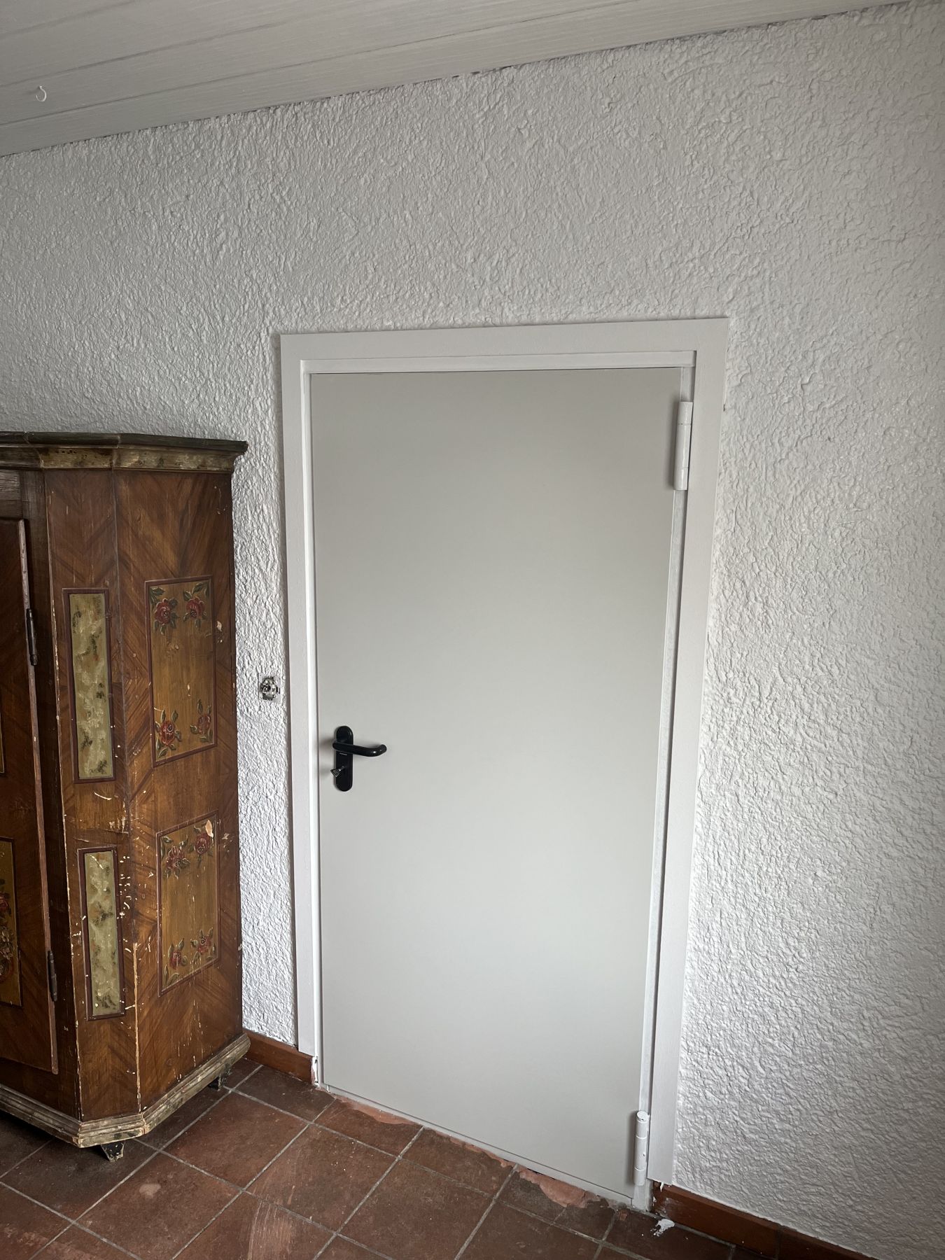 Haus- und Nebeneingangstüren vom montageteam oberbayern